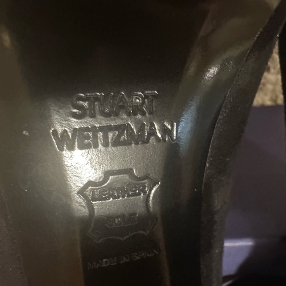 Stuart Wheitzman Clara Pump - Picture 7 of 8